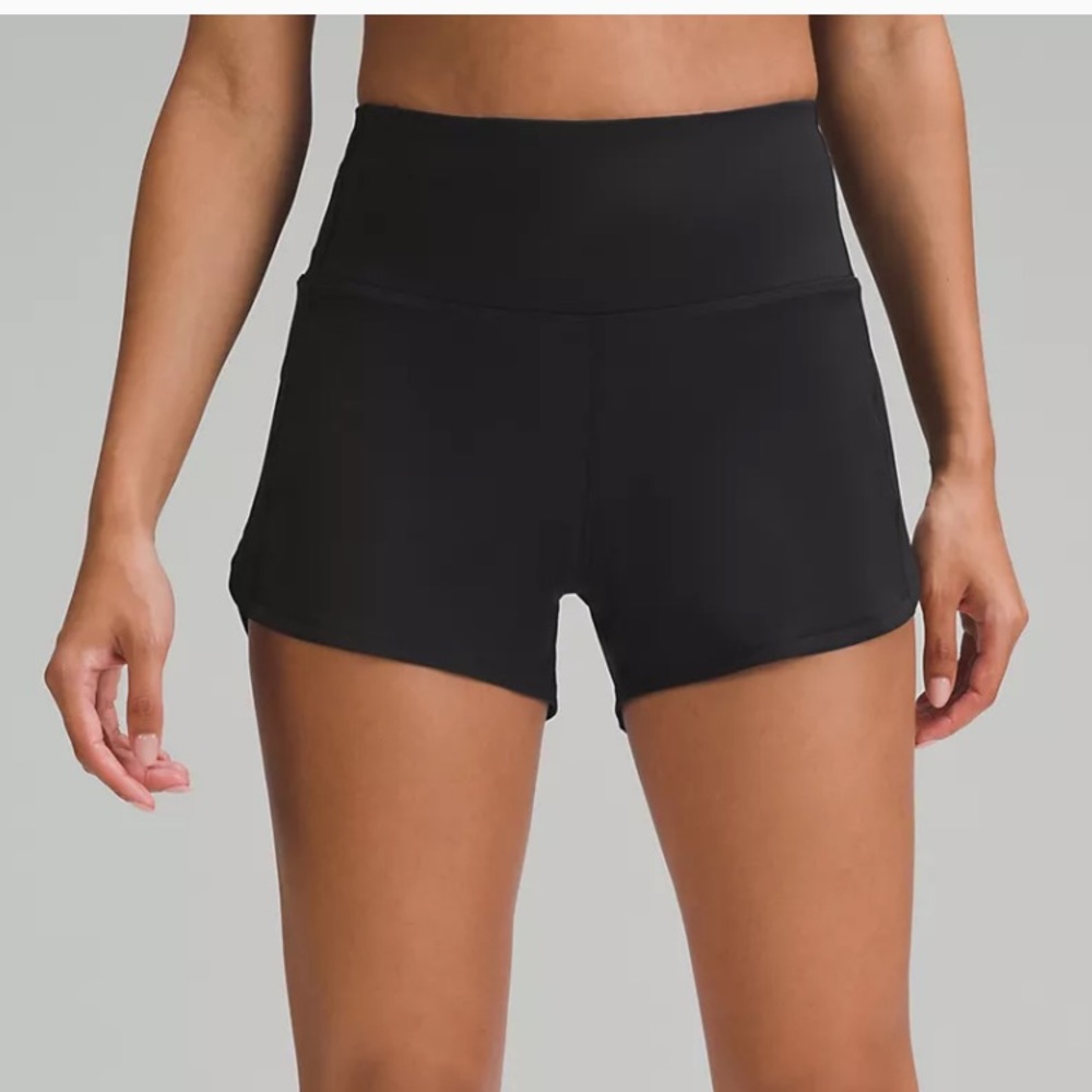 Black 4in Lululemon speed up shorts